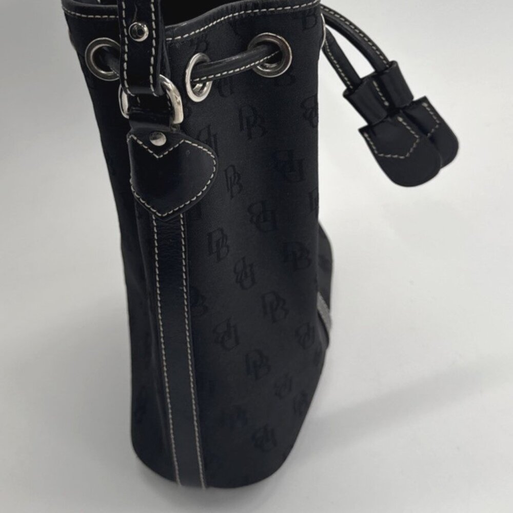 Vintage Dooney & Bourke Bucket Bag Purse Black Crossbody Logo Leather Canvas Y2K - Picture 12 of 12